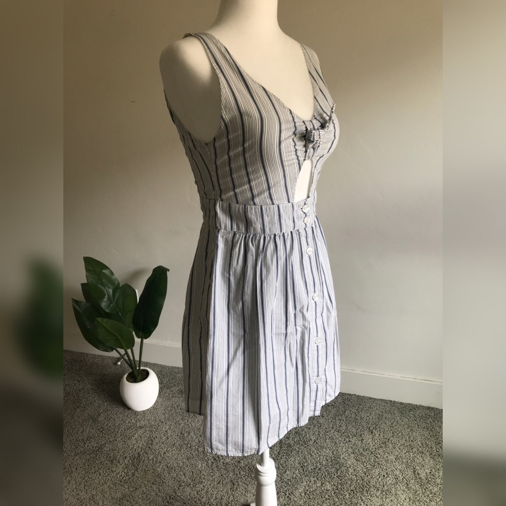 Abercrombie & Fitch Striped Cutout-Front Dress - Picture 2 of 4